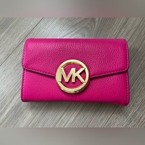 Michael Kors Hudson Large Phone Leather Crossbody Shoulder Bag Barbie Pink